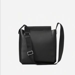 Everlane Form Bag